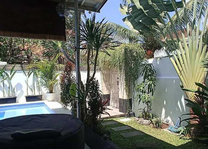 Of Course X X Canggu X Seminyak كيروبوكان